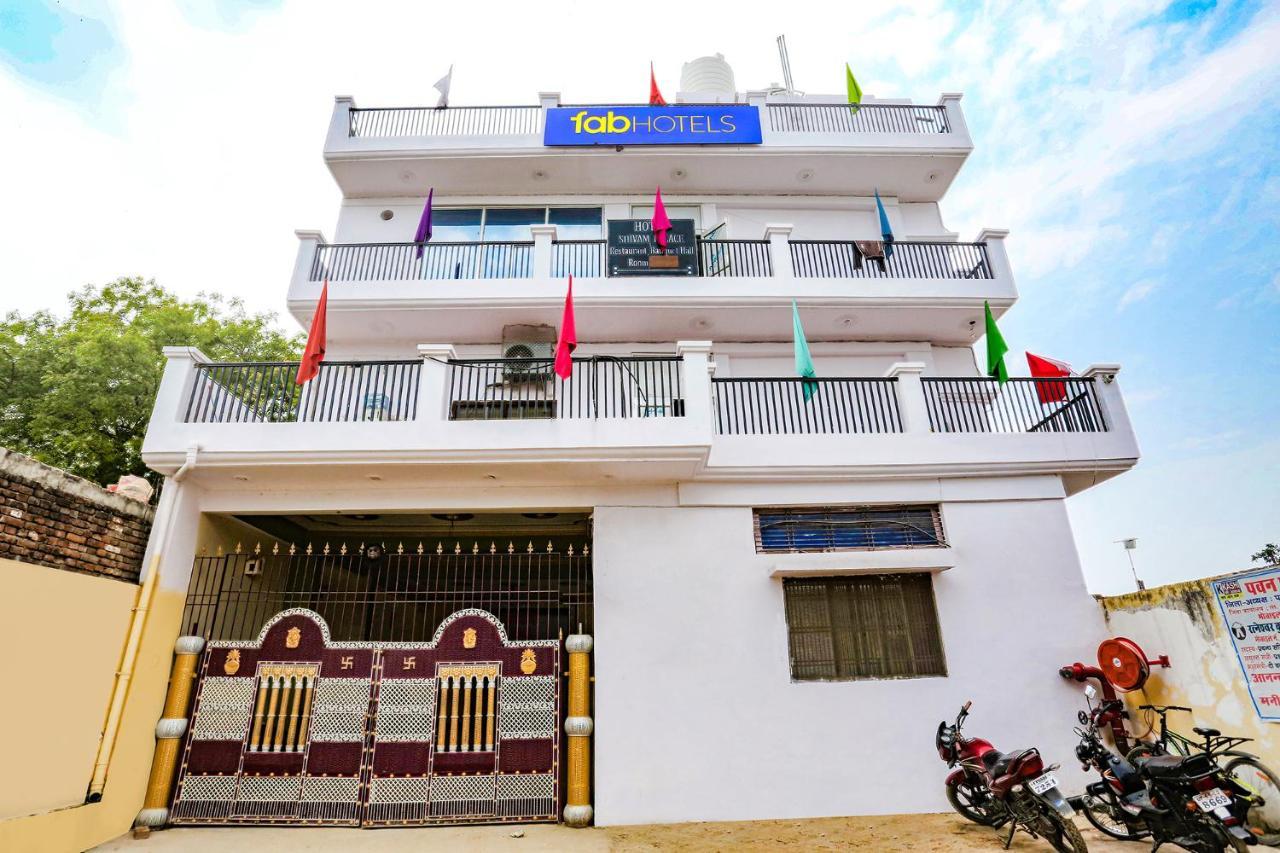 Fabhotel Shivam Palace Benares Buitenkant foto