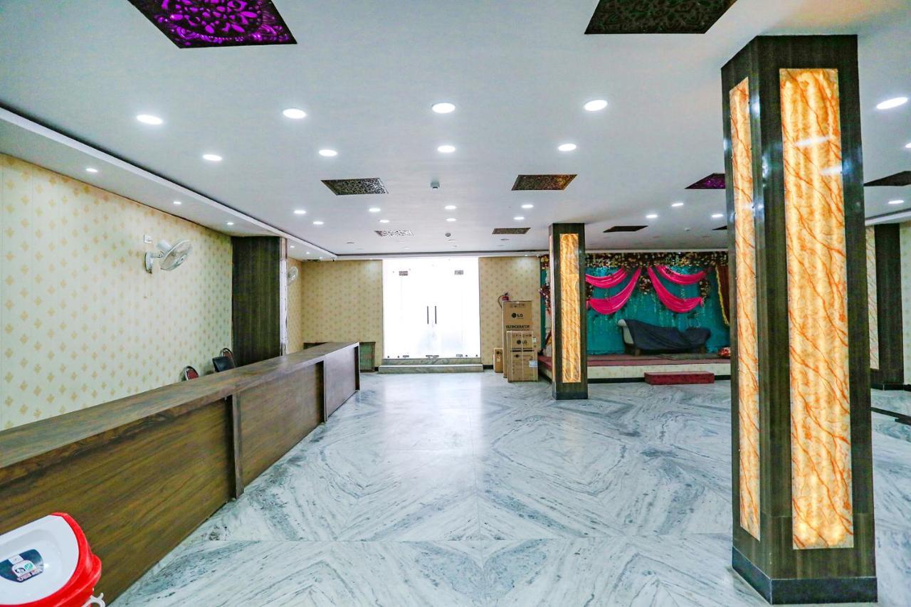 Fabhotel Shivam Palace Benares Buitenkant foto